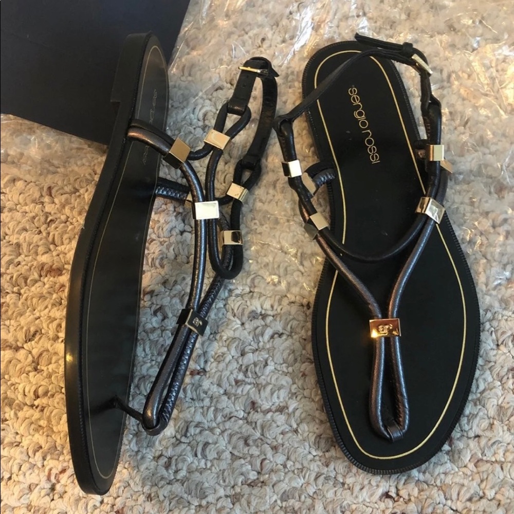 Sandals - Picture 2 of 4